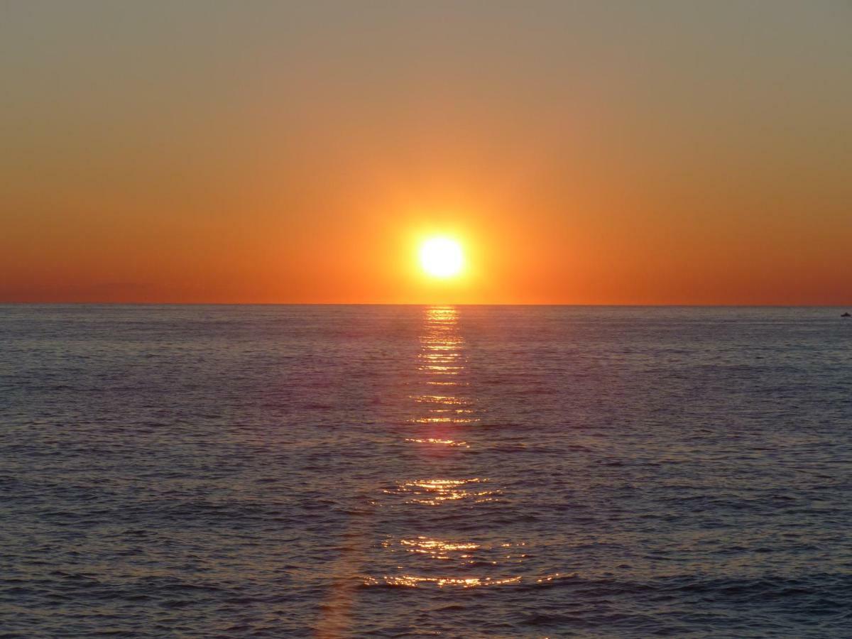 Le Jad, * Roquebrune-Cap-Martin